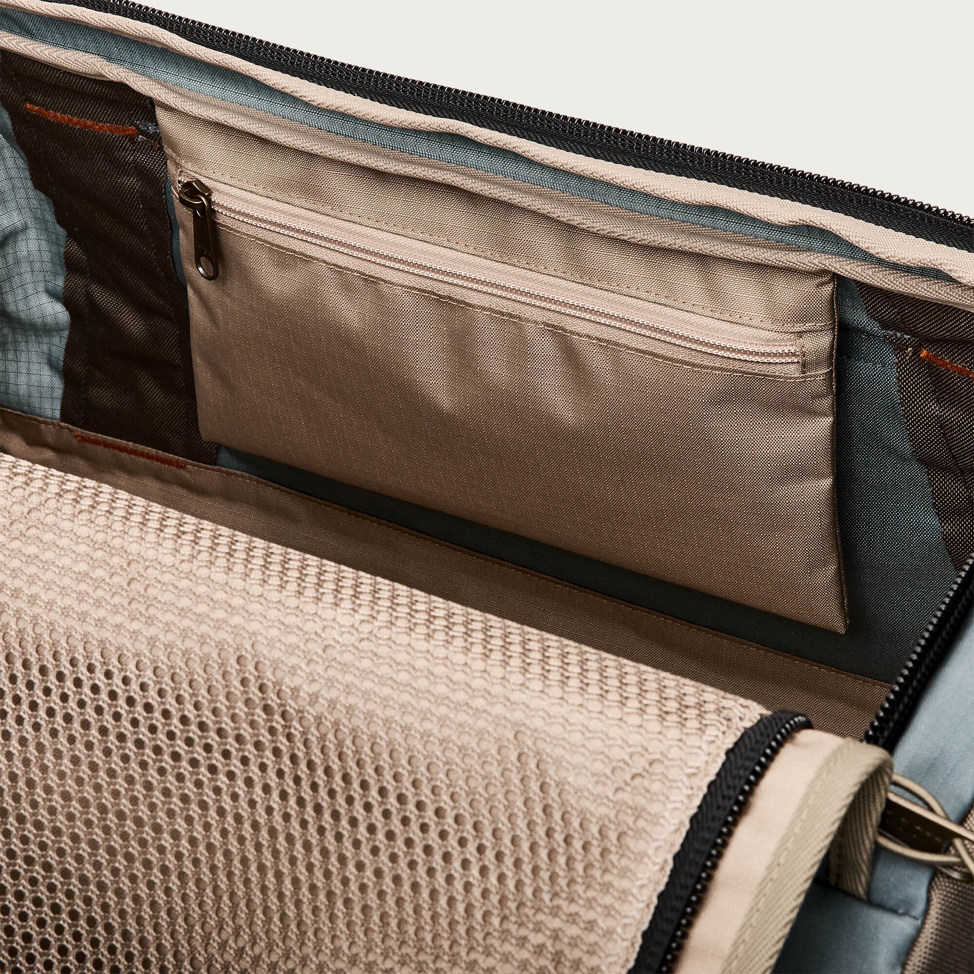 ALL-WEATHER 50L DUFFLE - Image 9