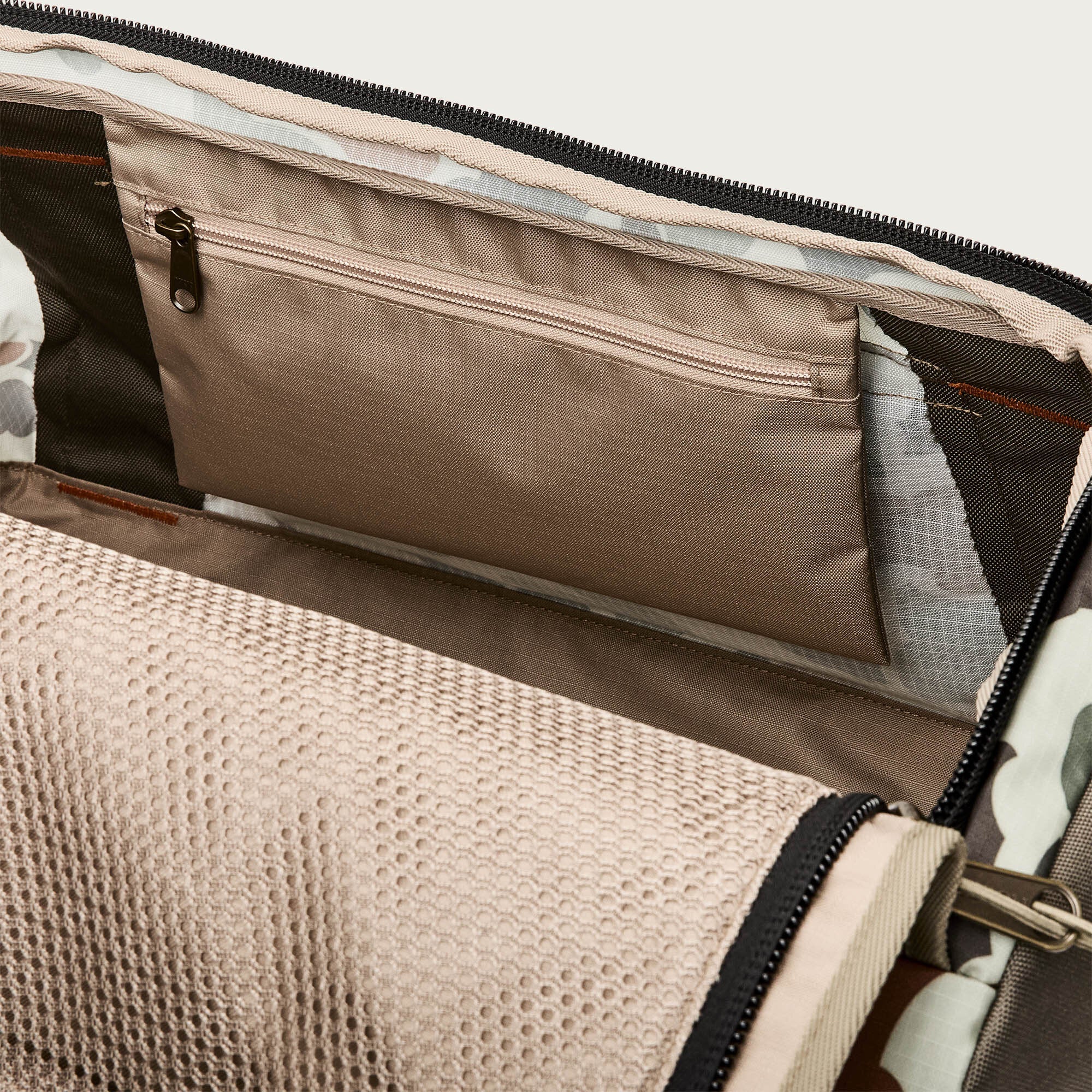 ALL-WEATHER 50L DUFFLE - Image 8