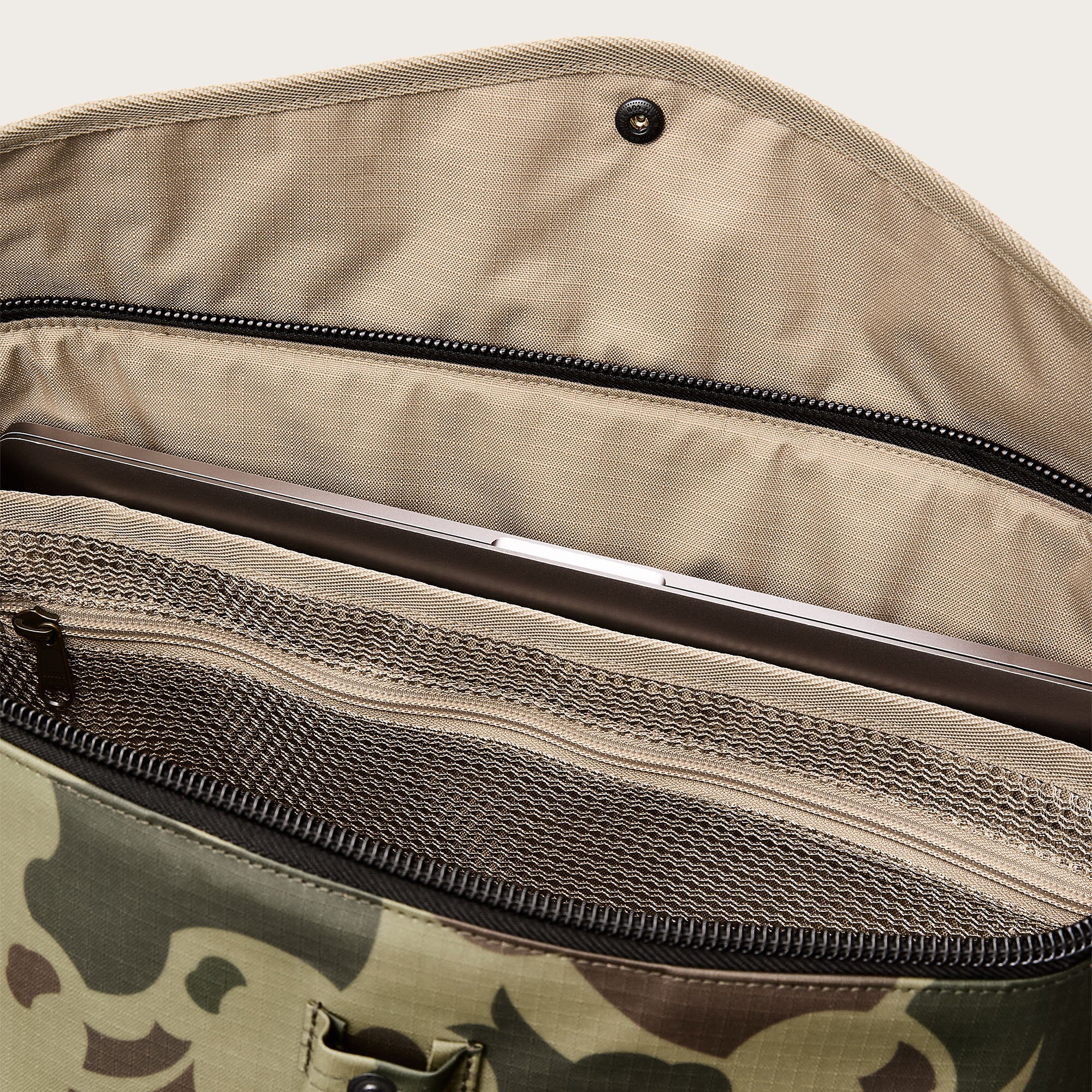 ALL-WEATHER TOTE BAG - Image 4